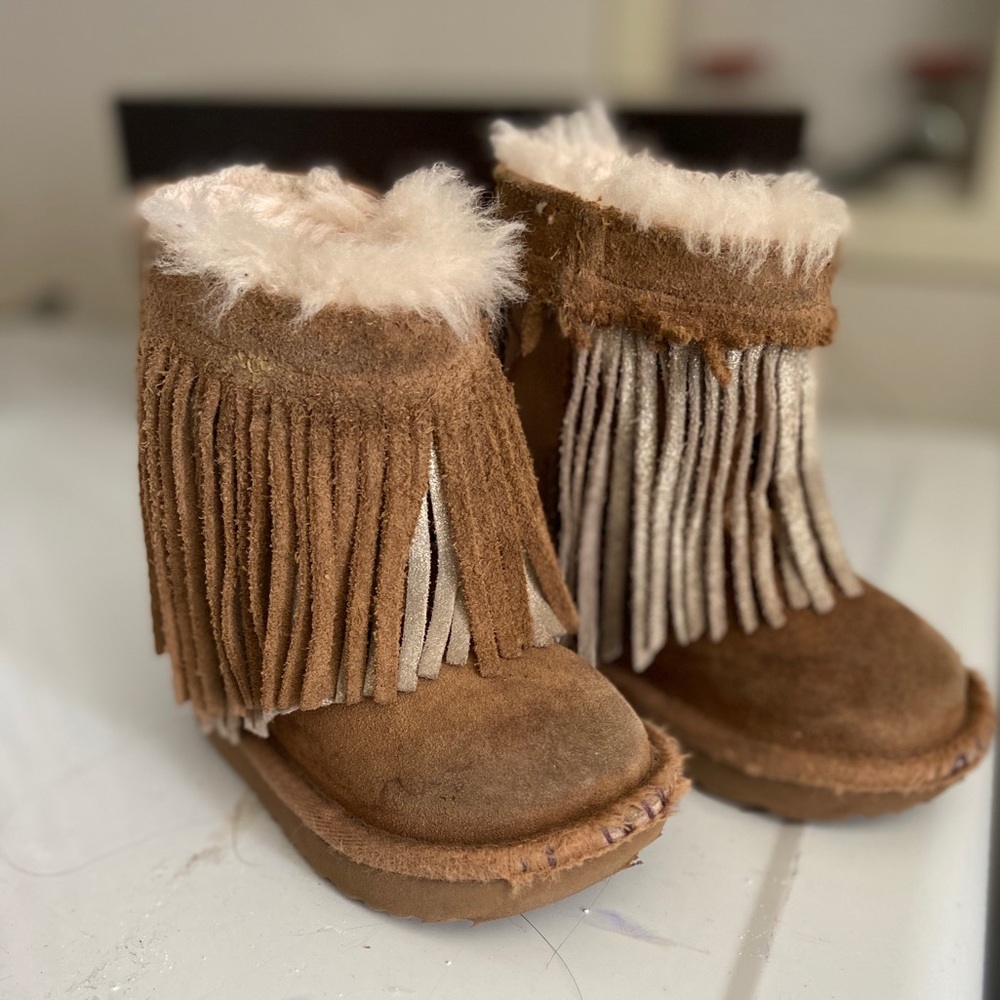 Authentic UGG Boots with fringe Toddler Size 6